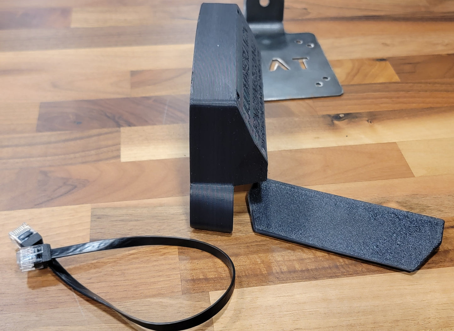 100 Series Steering Column Scan Gauge II Mount