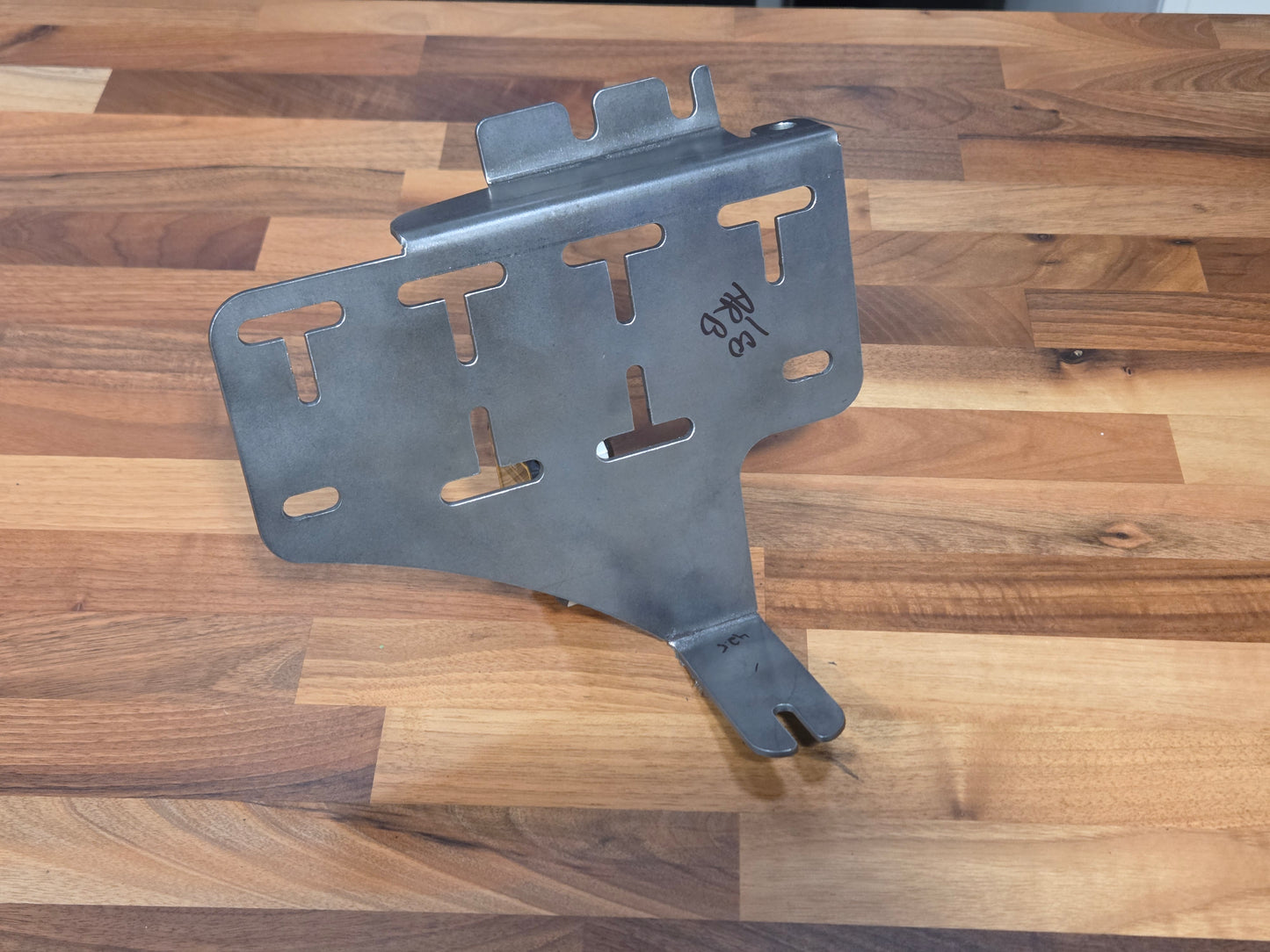 100 Series ARB Compressor Engine Bay Mount