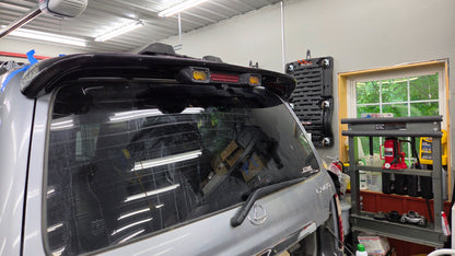 NIGHTHAWK: 100 Series Landcruiser/LX470 Chase Light & Wolfbox Camera Mount | 1998-2007