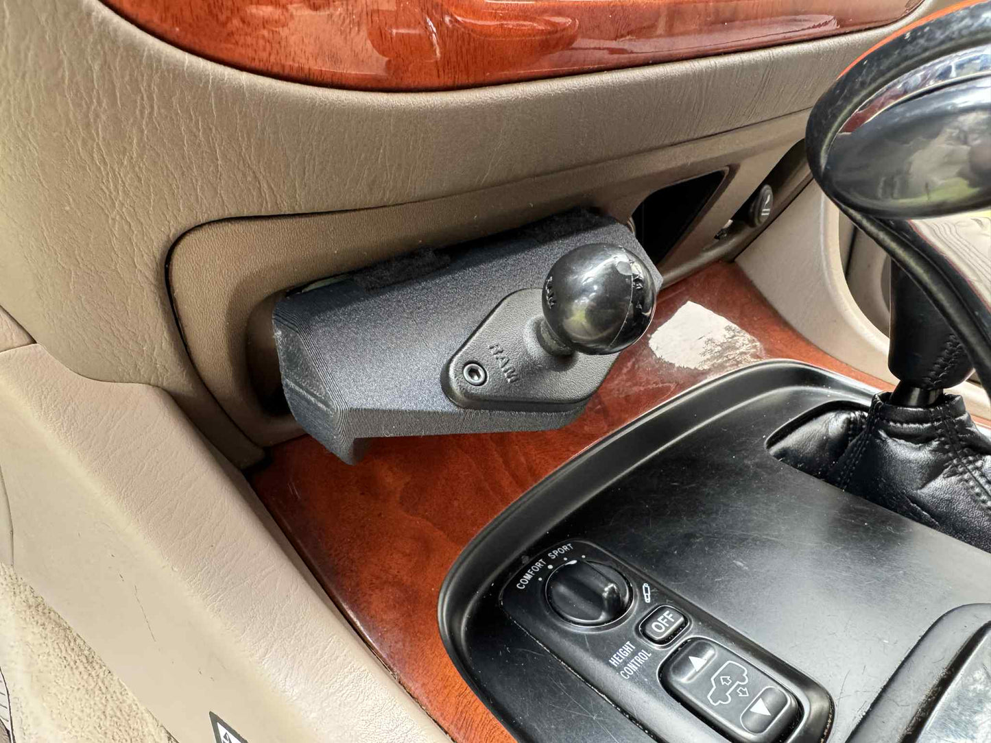 RAM Ball Ashtray Mount for 100 Series Landcruiser/LX470